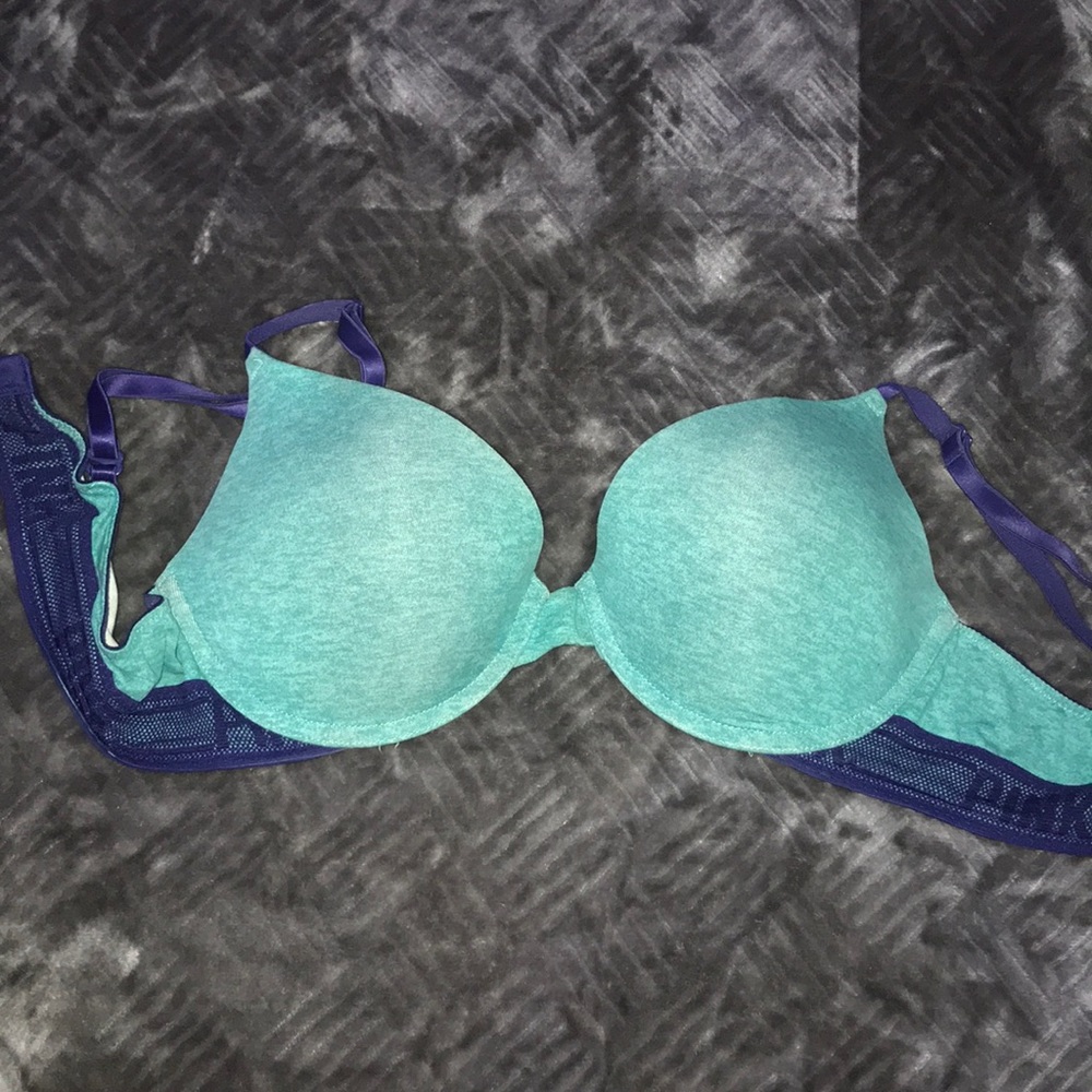 PINK BY VS PUSH UP BRA